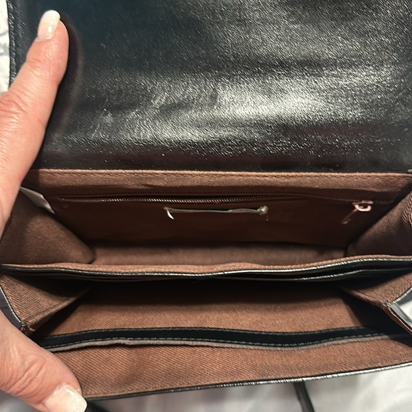 Coldwater Creek wallet style purse. Gives off Brighton vibes. - Picture 5 of 10